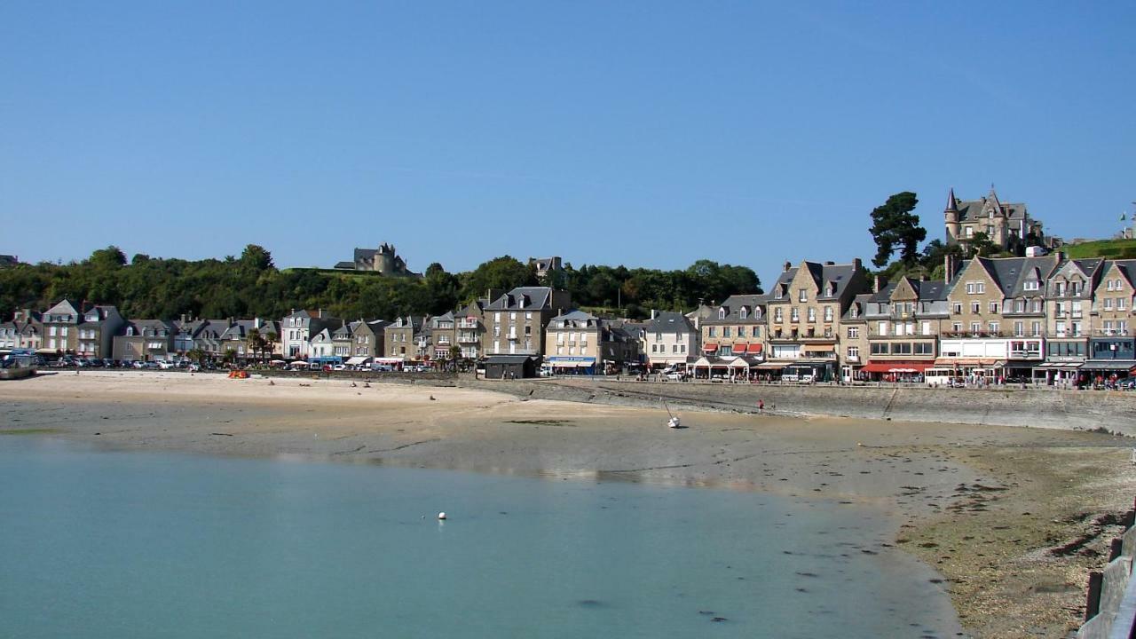 Jacques Melchior Meuble De Tourisme 3 Etoiles Intra Muros Saint-Malo Exterior photo